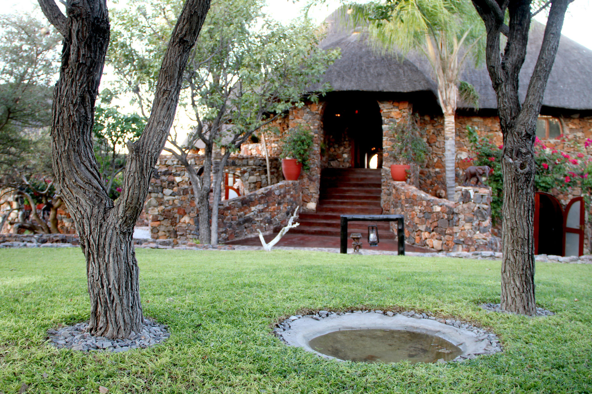 Eagle Tented Lodge & Spa Okaukuejo Exterior photo